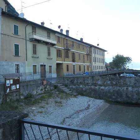Casa Sul Porto Di Onno Oliveto Lario